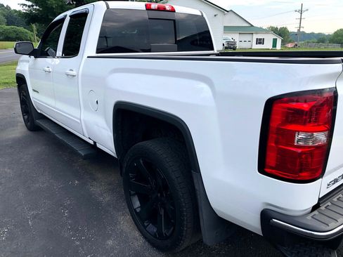 Used 2018 GMC Sierra 1500 SLE w/ SLE Value Package image 14