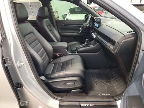 Certified 2025 Honda CR-V Sport-L image 31