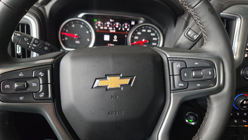 Used 2023 Chevrolet Silverado 2500 LTZ w/ LTZ Premium Package AWD/4WD image 18