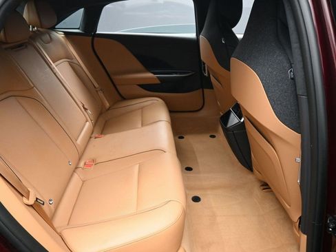 Used 2024 Lucid Air Touring image 30