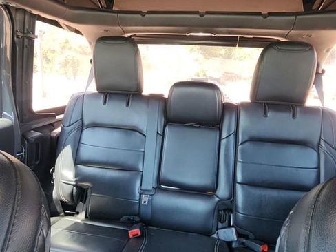 Used 2020 Jeep Wrangler Unlimited Sahara AWD/4WD image 12