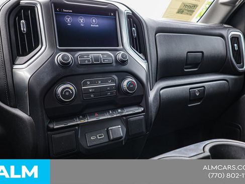 Used 2020 Chevrolet Silverado 1500 LT RWD image 30