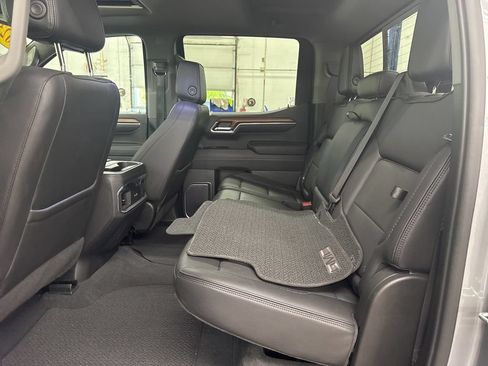 Used 2023 GMC Sierra 1500 Denali w/ Denali Reserve Package AWD/4WD image 14