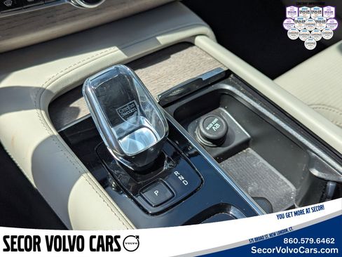 Certified 2024 Volvo XC90 T8 Ultimate image 16