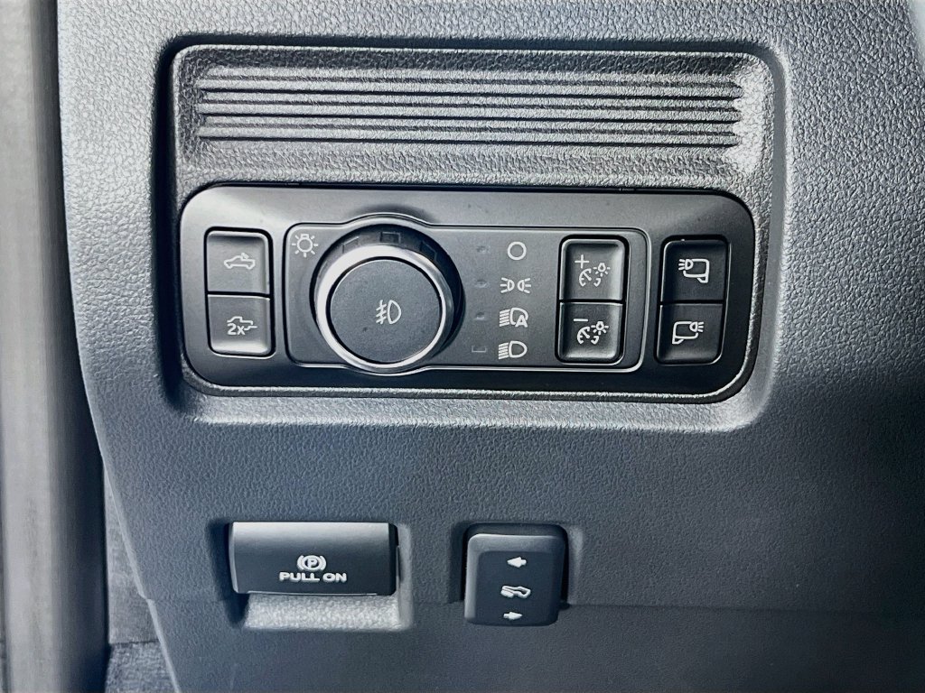 New 2026 Ford F350 Lariat w/ Black Appearance Package AWD/4WD image 19