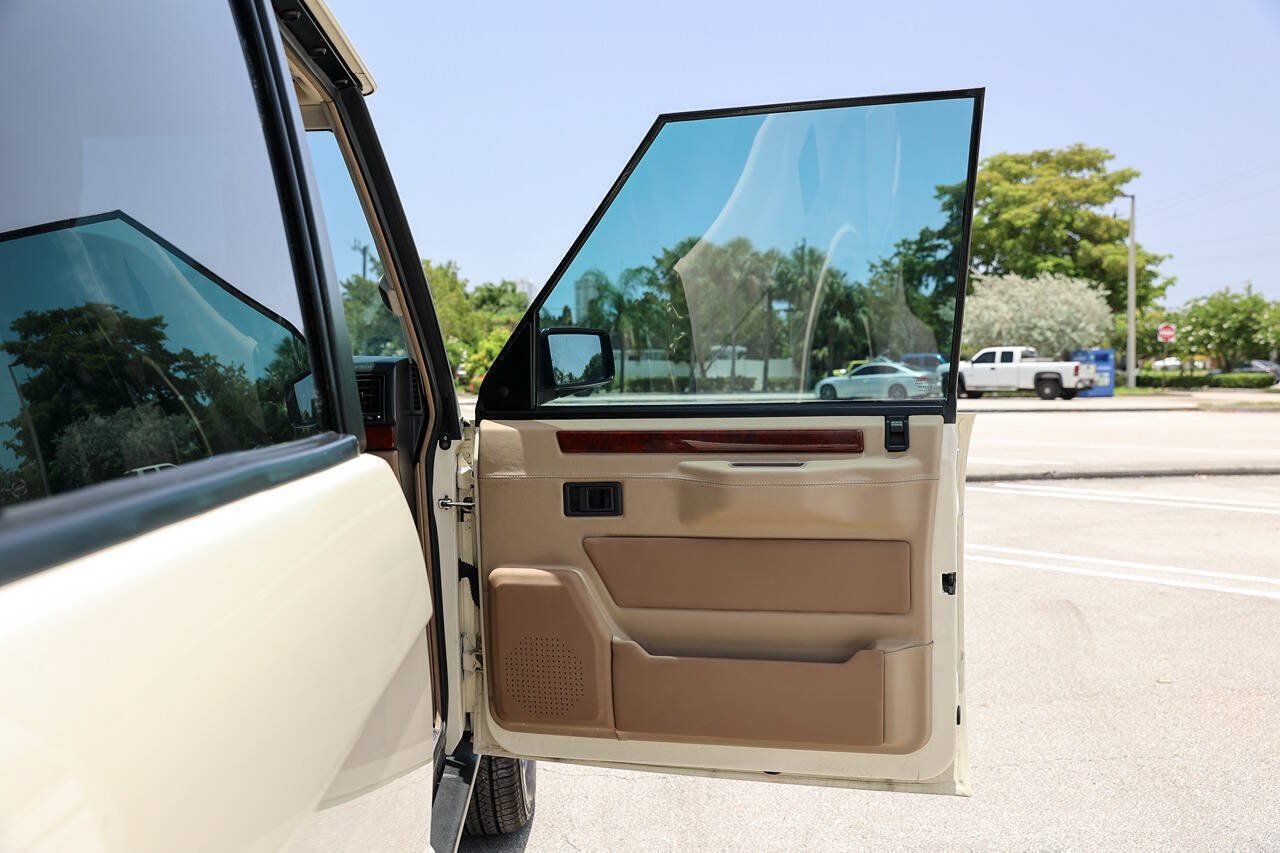 Used 1995 Land Rover Range Rover County AWD/4WD image 25