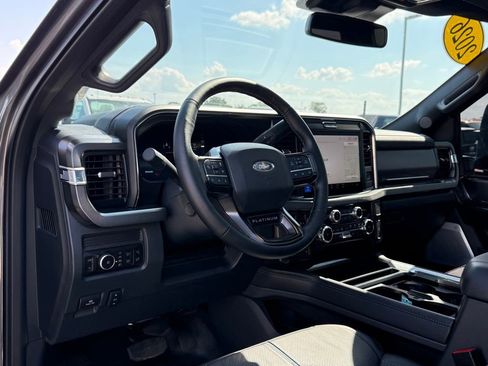 Used 2026 Ford F250 Platinum w/ Tremor Off-Road Package AWD/4WD image 4