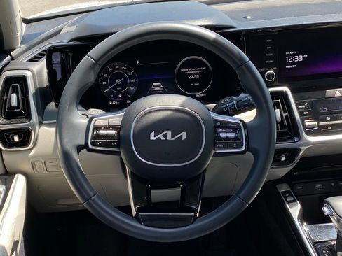 Certified 2023 Kia Sorento SX image 11