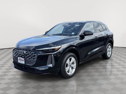Used 2025 Audi Q5 Premium w/ Convenience Package