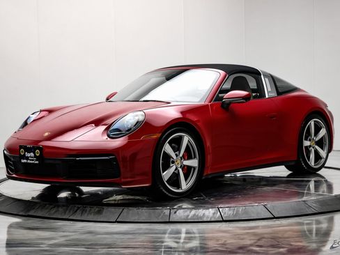 Used 2021 Porsche 911 Targa 4S Heritage Design image 3