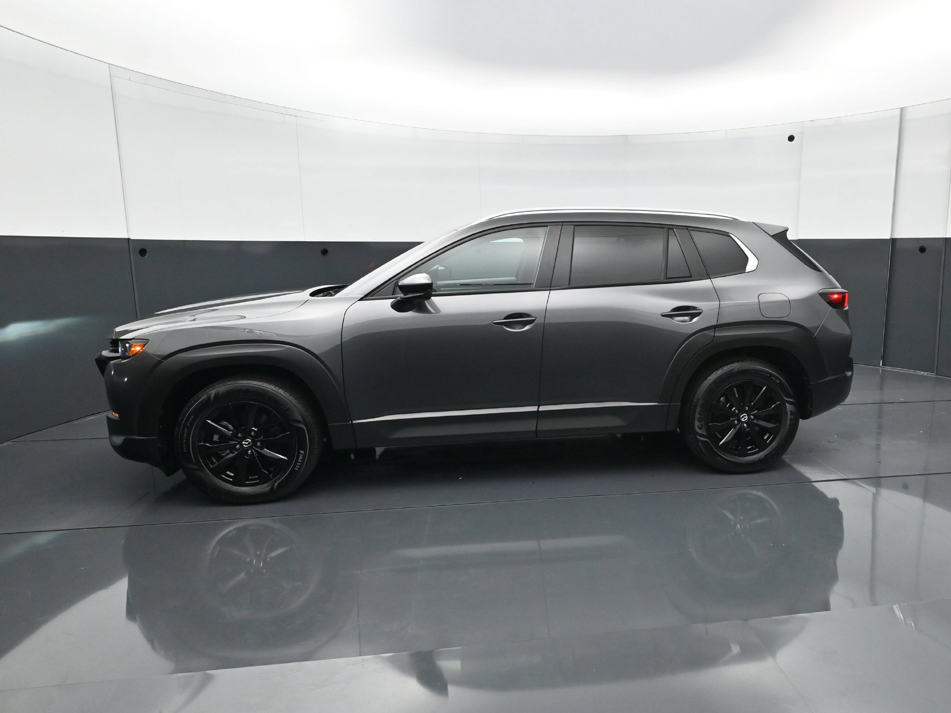 Used 2025 MAZDA CX-50 AWD 2.5 S w/ Preferred Package image 3