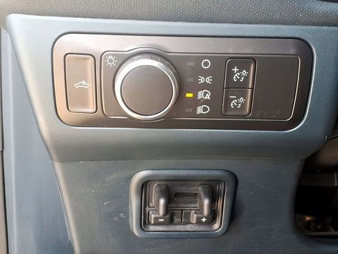 Used 2022 Ford Maverick Lariat w/ Equipment Group 500A Standard AWD/4WD image 18