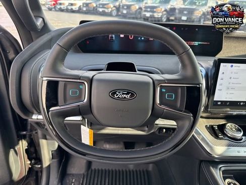 New 2025 Ford Expedition Max Platinum w/ Stealth Performance Package AWD/4WD image 12