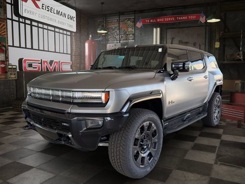 New 2026 GMC Hummer EV 3X w/ Carbon Fiber Edition Package AWD/4WD image 1