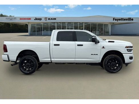 New 2026 RAM 2500 Big Horn AWD/4WD image 2