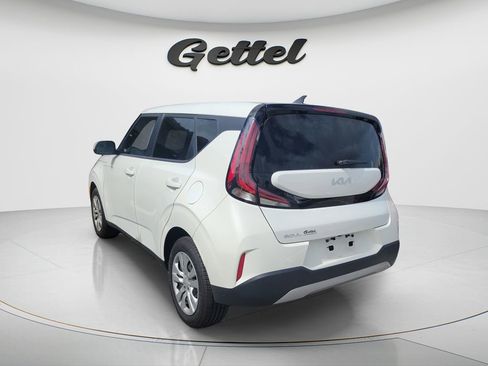 Used 2023 Kia Soul LX FWD image 6
