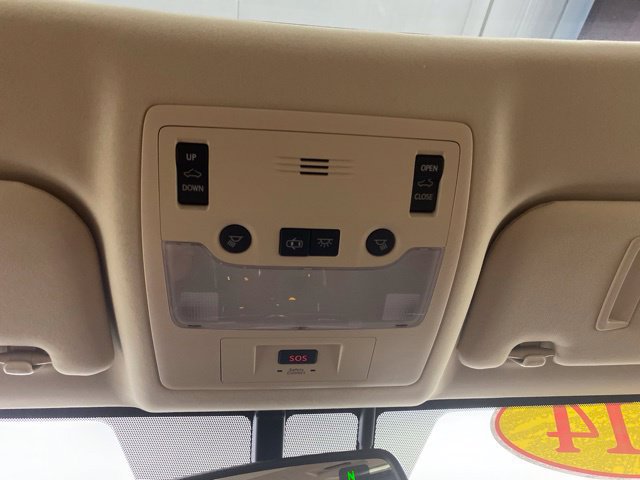 Used 2014 Lexus IS 350 w/ Luxury Package w/Brown Wood RWD image 15