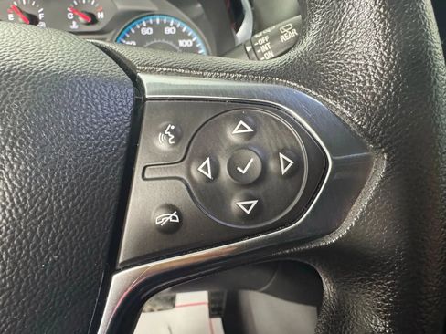 Used 2019 Chevrolet Traverse LS AWD/4WD image 16