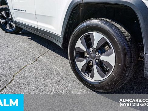 Used 2024 Jeep Grand Cherokee Limited 4xe AWD/4WD image 16