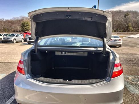 Used 2017 Hyundai Azera Limited image 23