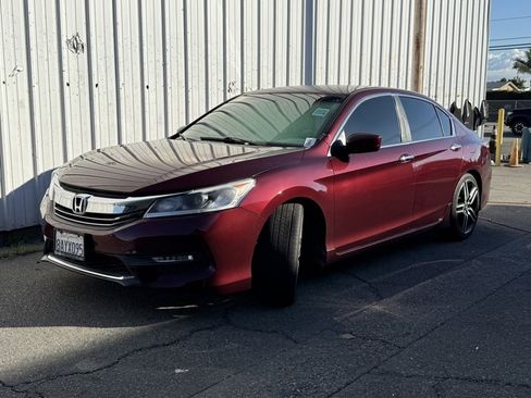 Used 2017 Honda Accord Sport image 2