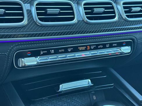 Certified 2025 Mercedes-Benz GLE 53 AMG 4MATIC image 24