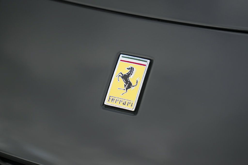 Used 2025 Ferrari Roma Spider RWD image 8
