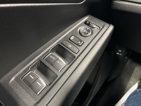 Certified 2023 Honda Accord LX image 27