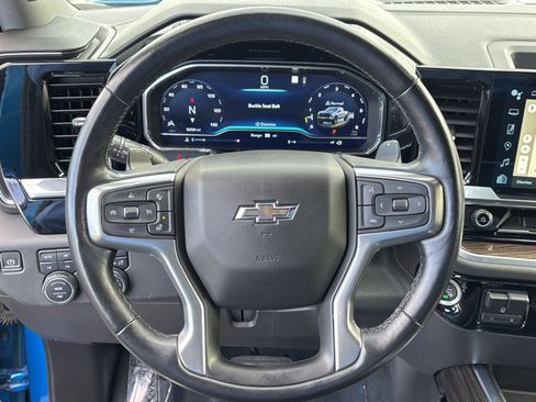 Used 2022 Chevrolet Silverado 1500 LT Trail Boss w/ Convenience Package II image 25