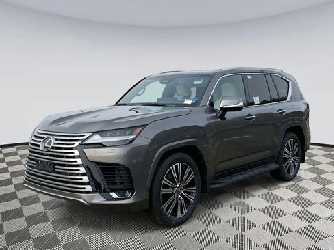 Used 2026 Lexus LX 600 4WD w/ Luxury Package image 5