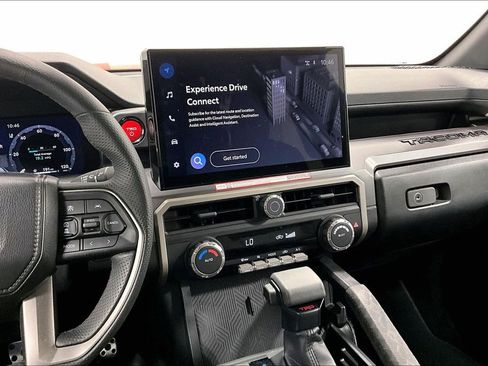 Used 2025 Toyota Tacoma TRD Sport AWD/4WD image 7