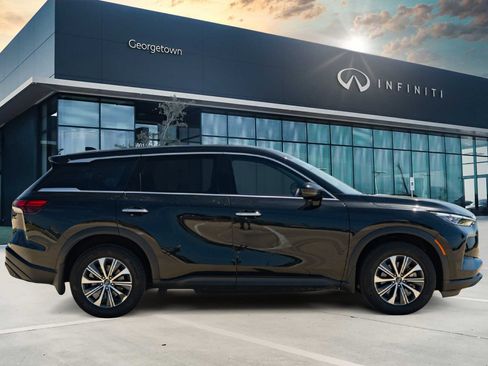 Certified 2025 INFINITI QX60 Pure FWD image 4