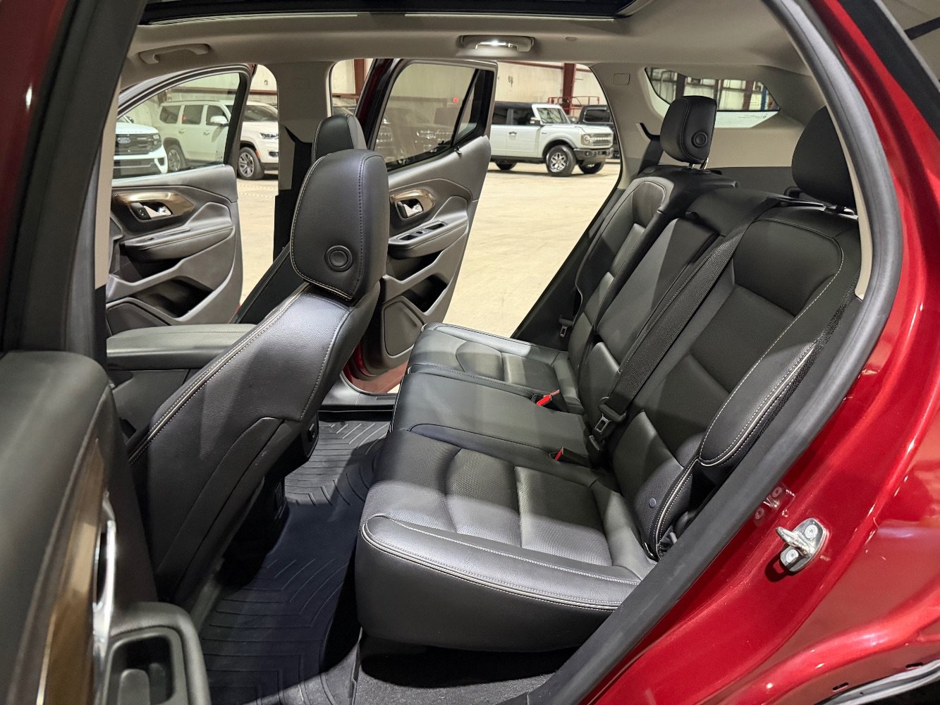 Used 2018 GMC Terrain Denali w/ Comfort Package FWD image 17