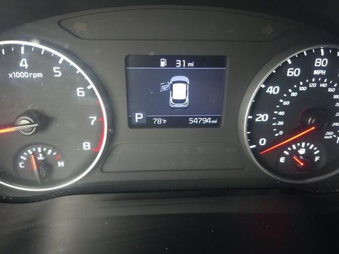 Used 2021 Kia Seltos S image 2