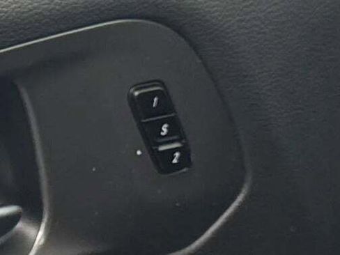 New 2026 Chrysler Pacifica Select image 29