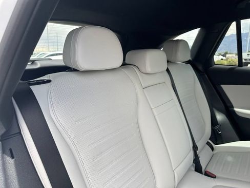 Used 2024 Mercedes-Benz GLC 300 4MATIC image 29