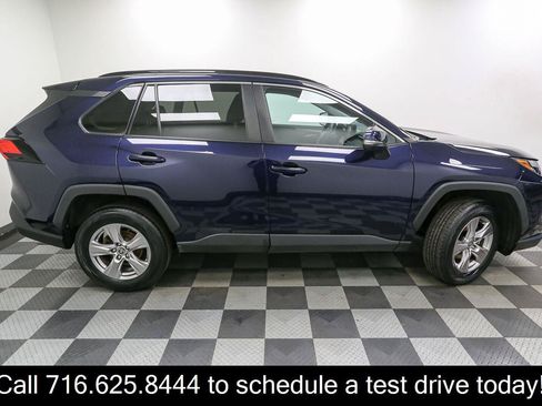 Used 2022 Toyota RAV4 XLE w/ Convenience Package AWD/4WD image 7
