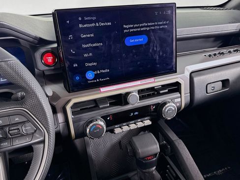 Used 2024 Toyota Tacoma TRD Off-Road image 19