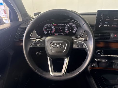 Used 2022 Audi Q5 2.0T Premium Plus w/ Premium Plus Package AWD/4WD image 16