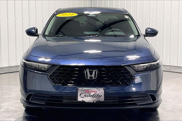 Used 2024 Honda Accord EX image 2