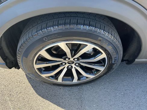 Used 2022 Ford Explorer ST-Line AWD/4WD image 10