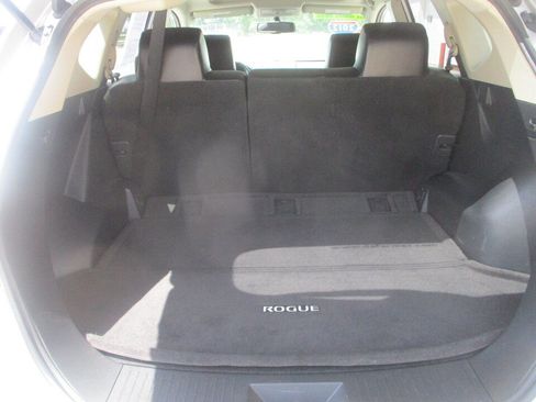 Used 2012 Nissan Rogue SL AWD/4WD image 6