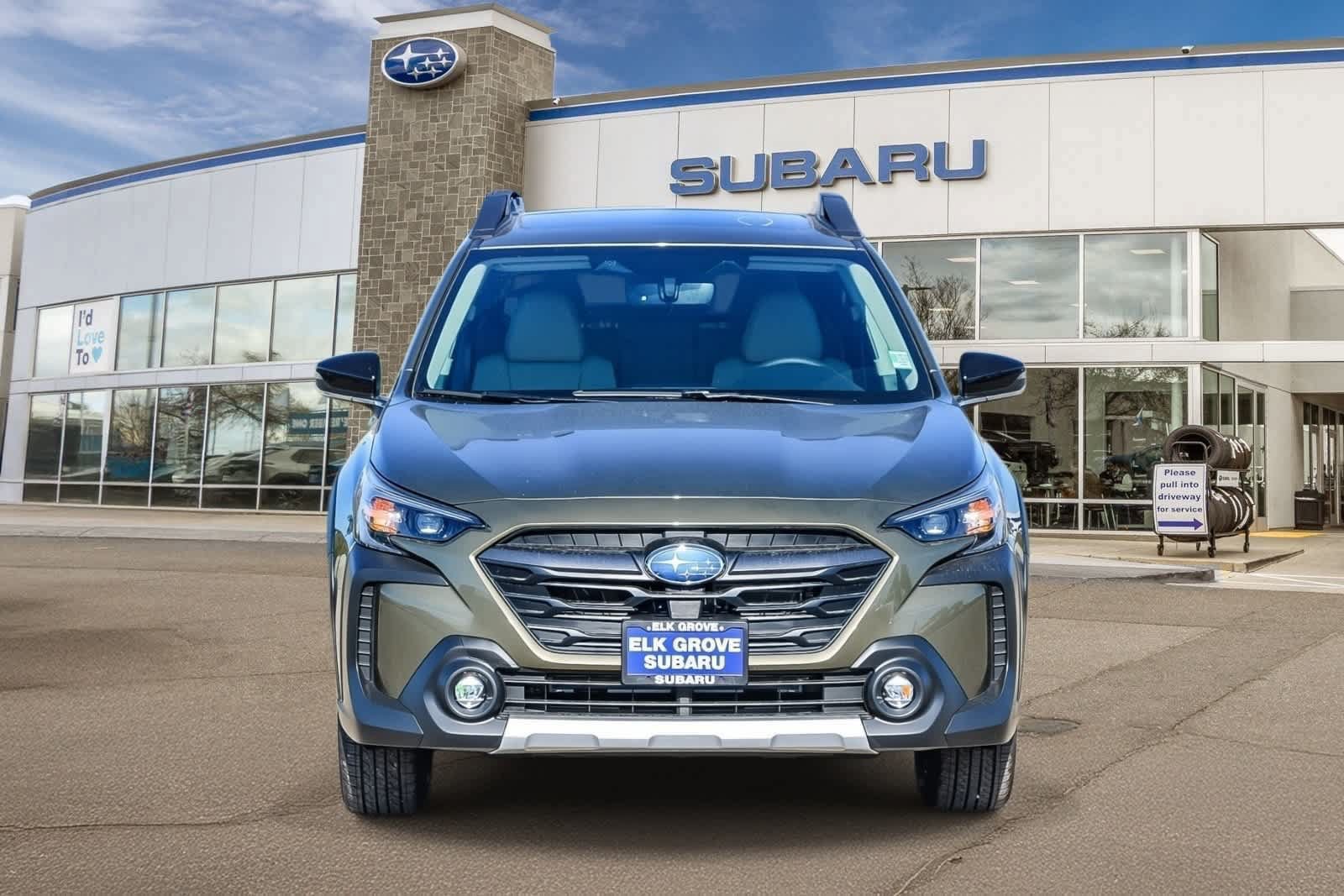 Used 2025 Subaru Outback Limited AWD/4WD image 10