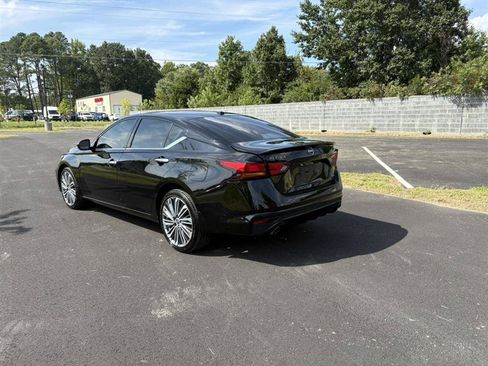 Used 2023 Nissan Altima 2.5 SL AWD/4WD image 3