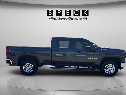 Used 2024 Chevrolet Silverado 2500 LTZ w/ LTZ Premium Package AWD/4WD image 6