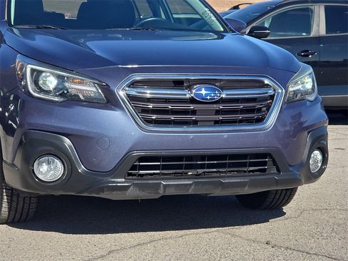Used 2018 Subaru Outback 2.5i Limited image 8