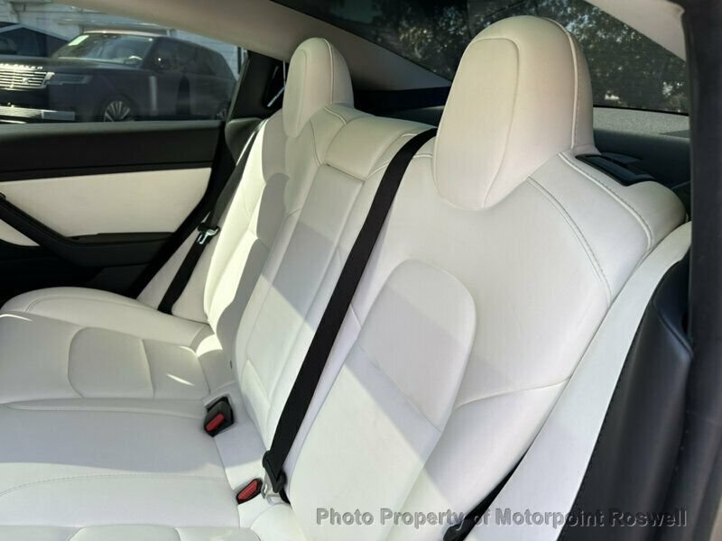 Used 2021 Tesla Model 3 Standard Range Plus RWD image 12