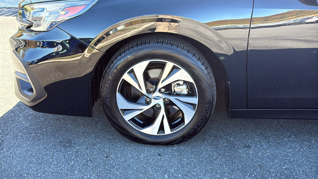 Certified 2025 Subaru Legacy Premium AWD/4WD image 8