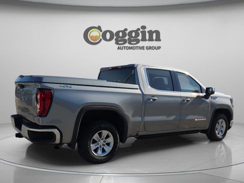 Used 2023 GMC Sierra 1500 SLE AWD/4WD image 5
