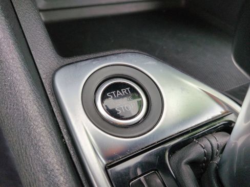 Used 2025 Nissan Sentra SV FWD image 25